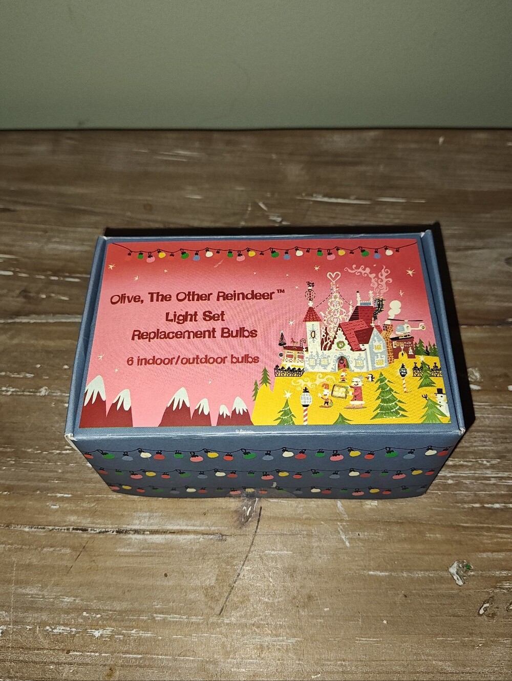 NIB Vintage Nordstrom Olive The Other Reindeer Light Bulbs - Set Of 6